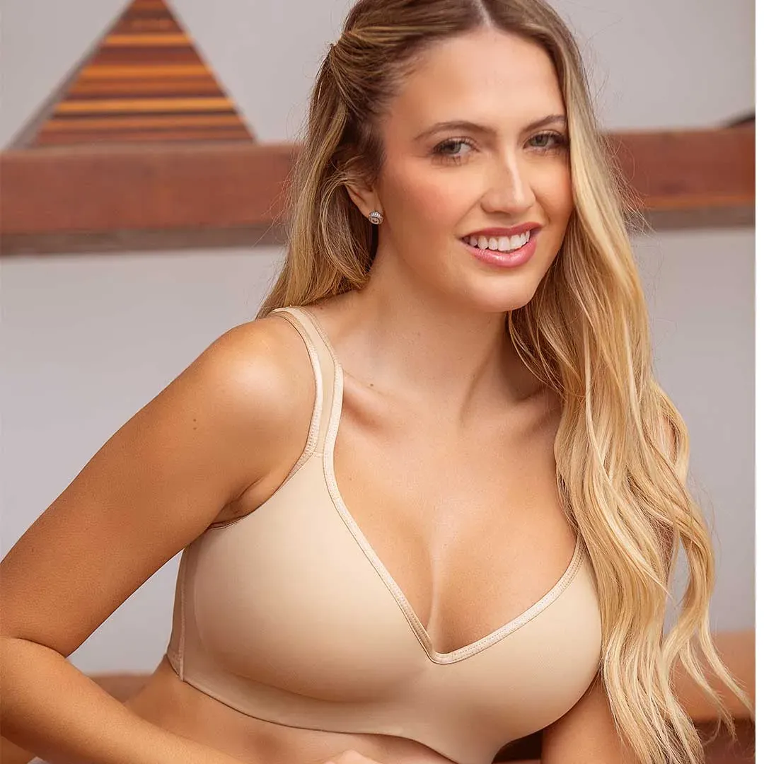 Corpiño de microfibra con taza preformada, sin arco, con breteles reforzados, color beige