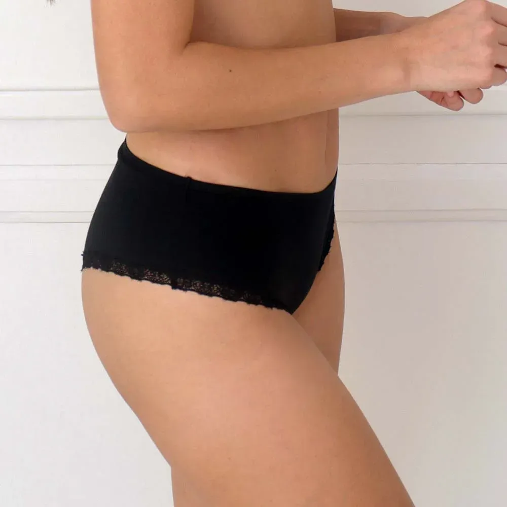 Culotte de lycra de algodón con randa de encaje fino, color negro