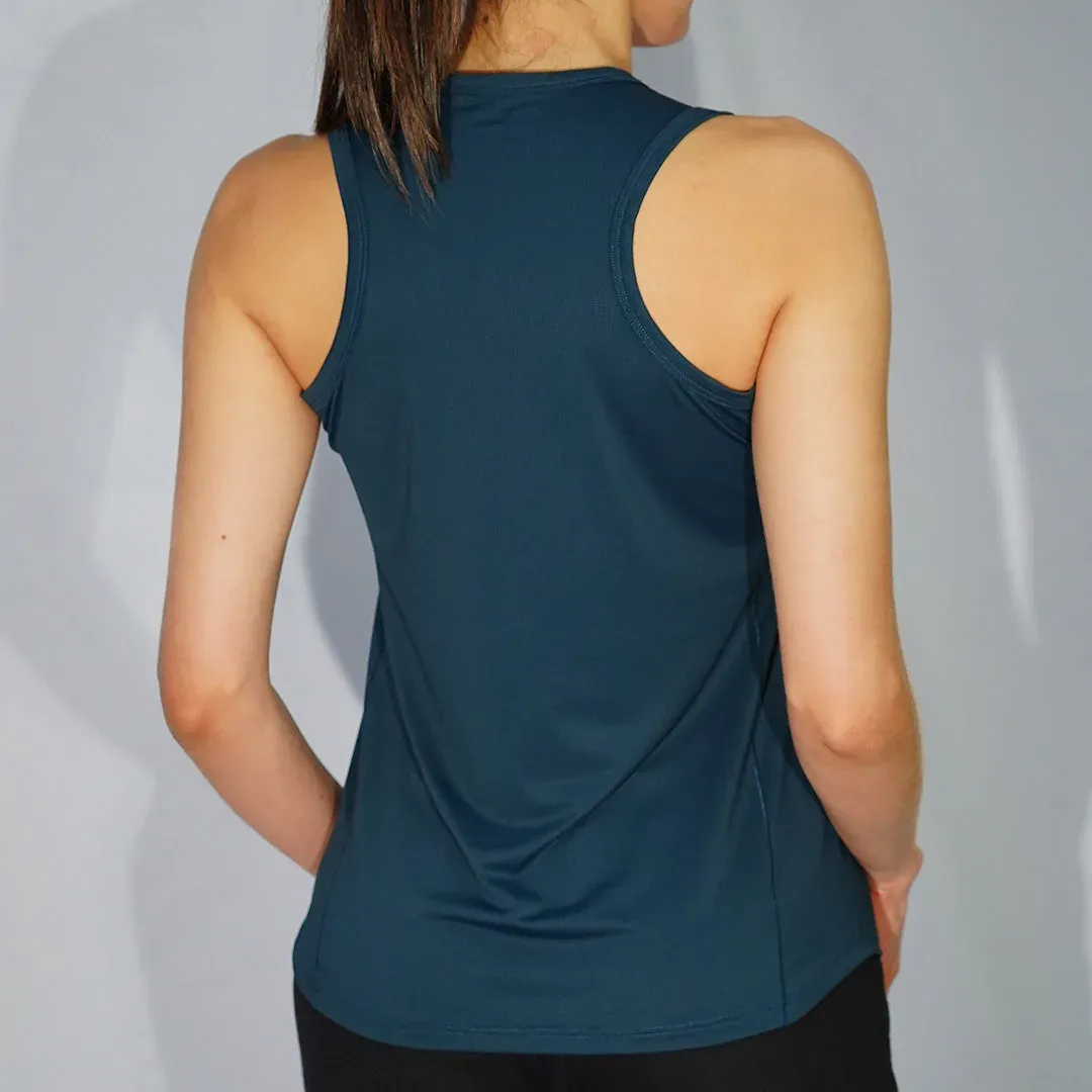 Musculosa de dry fit soft entallada y de escote redondo, color azul noche